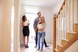 A family looking a home to buy during a buyer's market